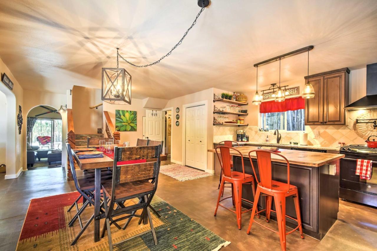 Cozy Home With Media Room Short Walk To Taos Plaza! Eksteriør bilde