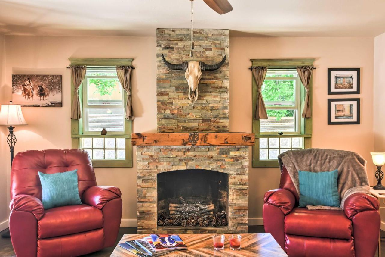 Cozy Home With Media Room Short Walk To Taos Plaza! Eksteriør bilde