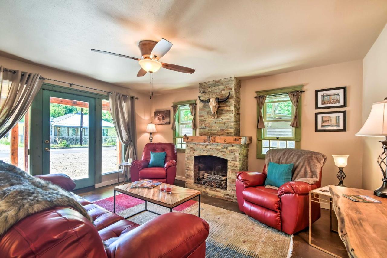 Cozy Home With Media Room Short Walk To Taos Plaza! Eksteriør bilde