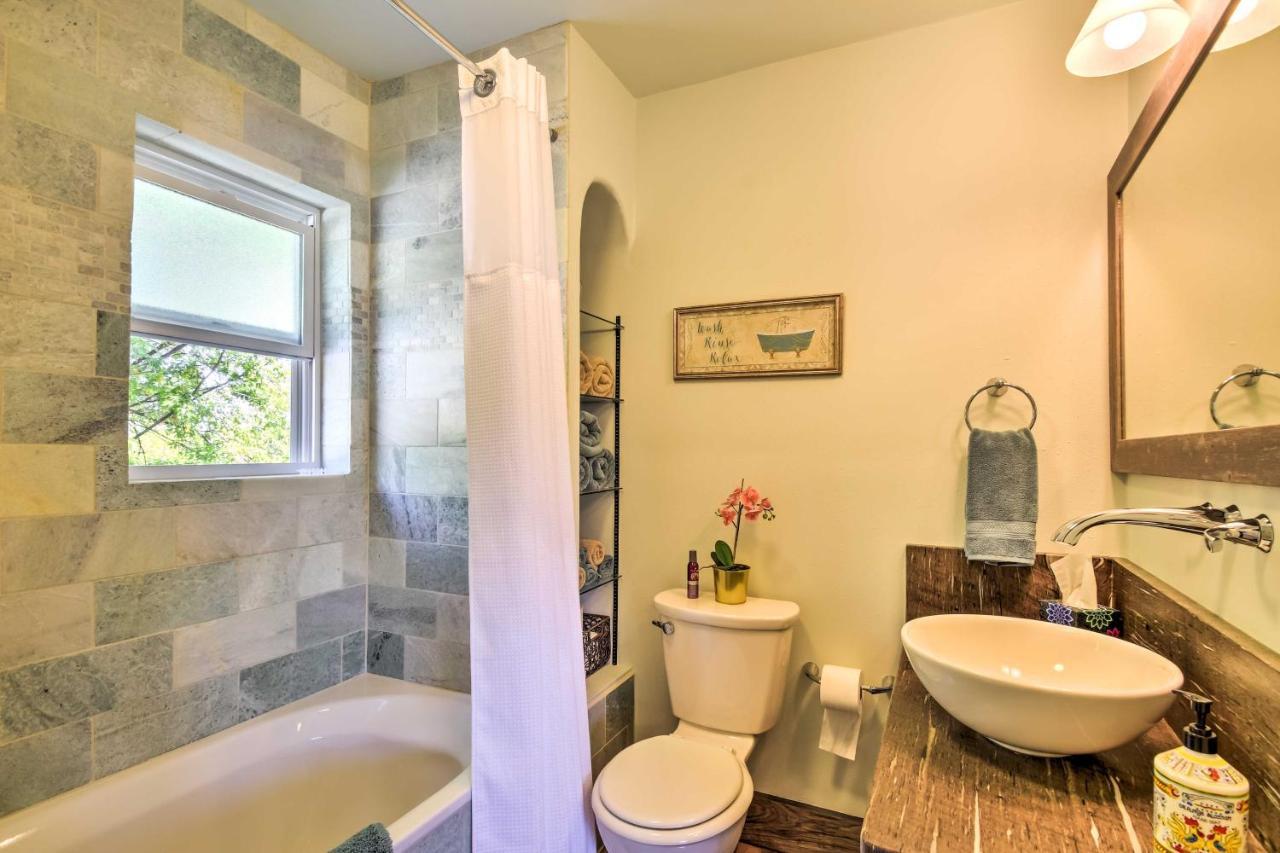 Cozy Home With Media Room Short Walk To Taos Plaza! Eksteriør bilde